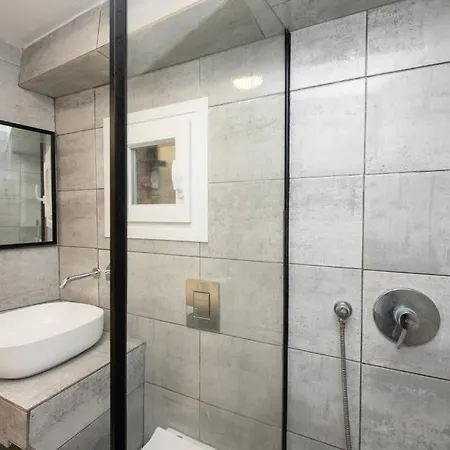 Christy * Platis Gialos